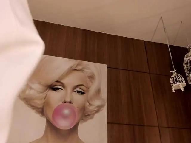 Freechat AgattaDuque on BongaCams