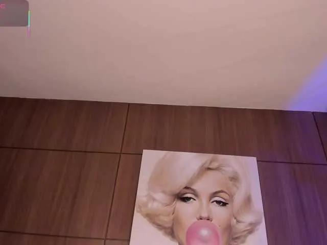 Freechat AgattaDuque on BongaCams