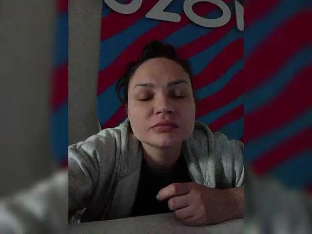 Freechat Alisa-TOP on BongaCams