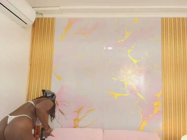 AlishaDixon on BongaCams