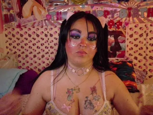 AlizeHentaiMeow on BongaCams