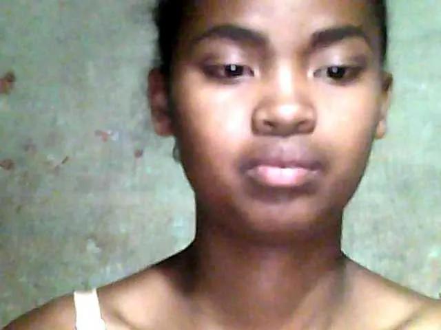 Allycha1 from BongaCams