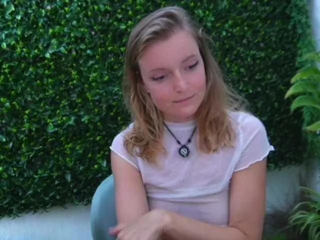 Freechat Ameliasweety on BongaCams