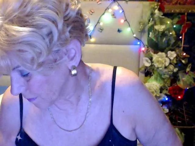 Freechat ANGELGRANNY on BongaCams