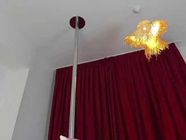 AnneBlueeyes from BongaCams