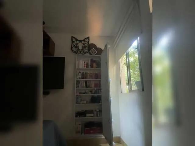 Freechat APRILHILL on BongaCams