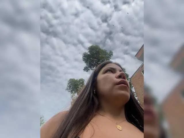 Freechat APRILHILL on BongaCams