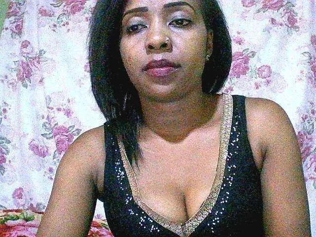 Asmonah on BongaCams