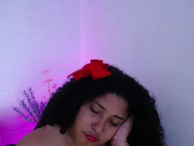 Freechat Ayliinn on BongaCams