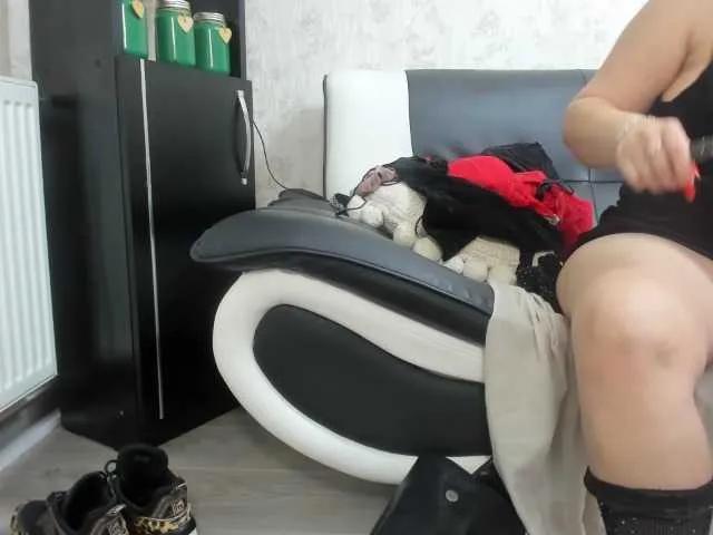 Sexy BelleInna wants you to fuck her body now BelleInna from BongaCams