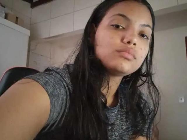 Freechat Bombonzin on BongaCams