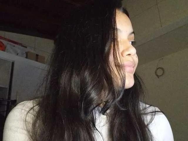 Freechat Bombonzin on BongaCams