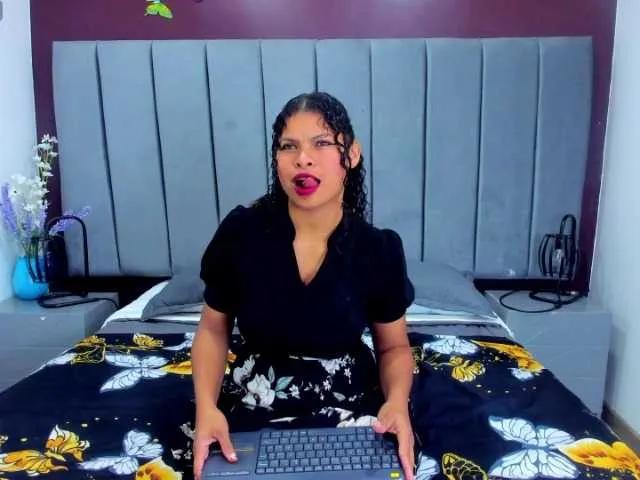 Freechat CamiilaReyes on BongaCams