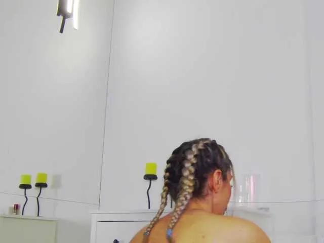 Watch CelineMeyer, she wants to masturbate for you CelineMeyer from BongaCams