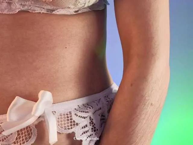 Charlotte-glasses from BongaCams