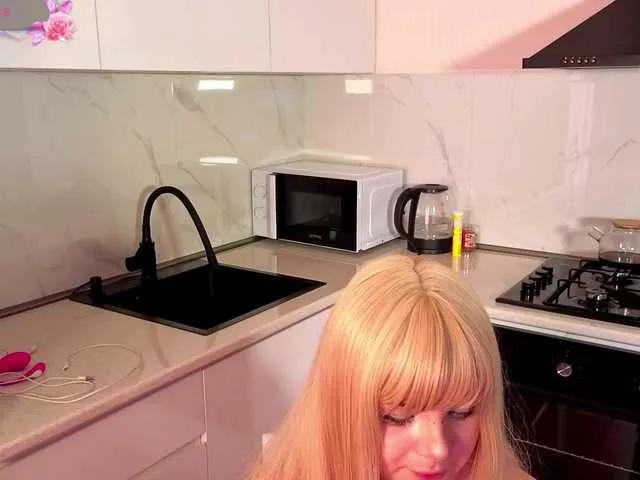 Watch Charlotte-mitchelle, she wants to masturbate for you Charlotte-mitchelle from BongaCams