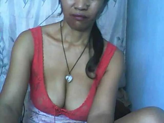 Cute0403 on BongaCams