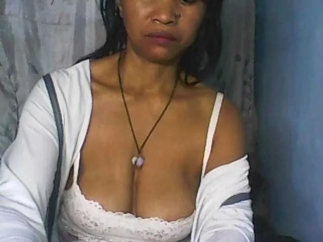 Cute0403 on BongaCams