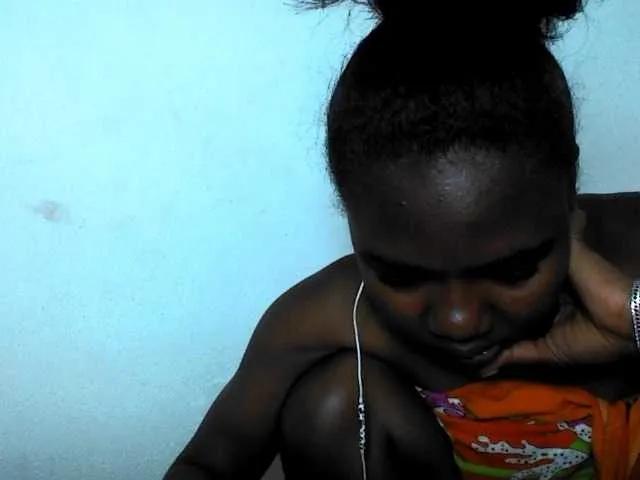 Freechat Cutie12 on BongaCams