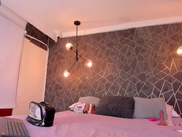 Freechat danaylia on BongaCams