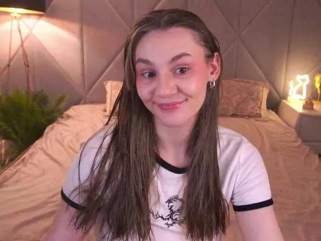 DiamondGoldie from BongaCams