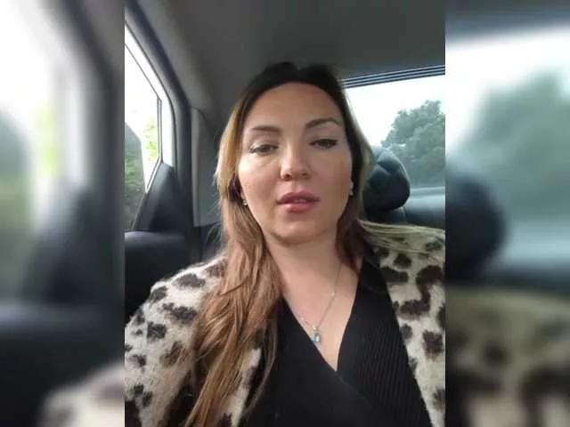 DIVORA on BongaCams 