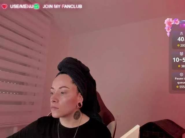 DominaDeivis on BongaCams 