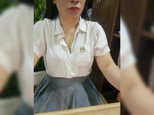 Masturbate to dirty model Dream-ari Dream-ari from BongaCams