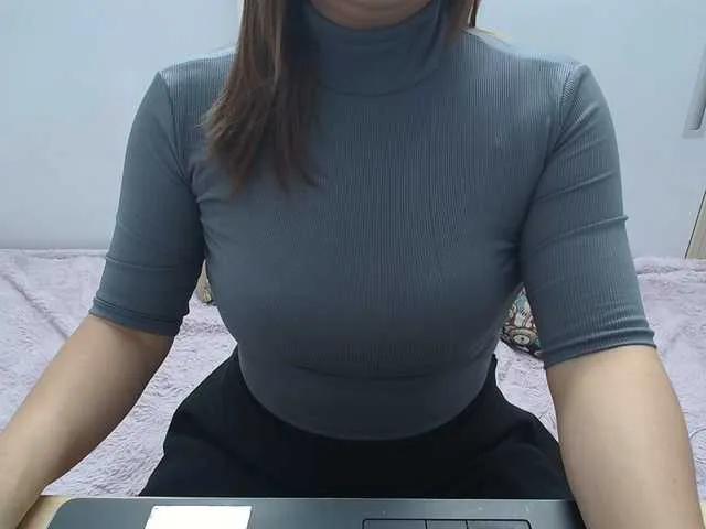 Freechat ElenaSex90 on BongaCams