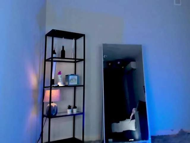 elfinvibes from BongaCams