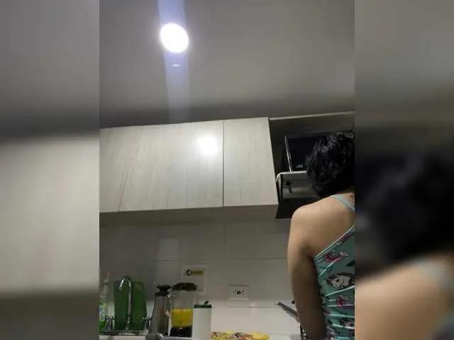 Freechat EvanShell1 on BongaCams