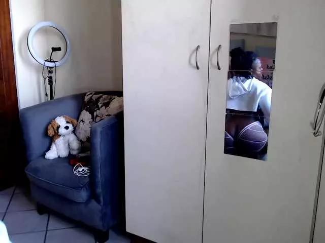 FitBlair66 on BongaCams 