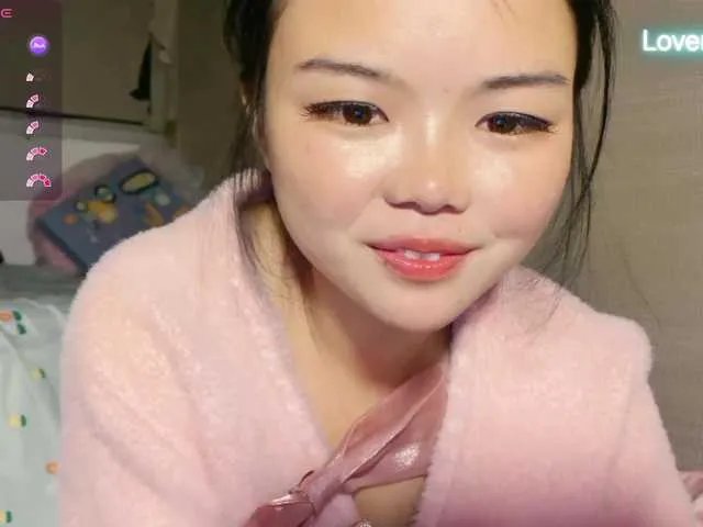 Watch slutty slut Foxsusu foxsusu from BongaCams