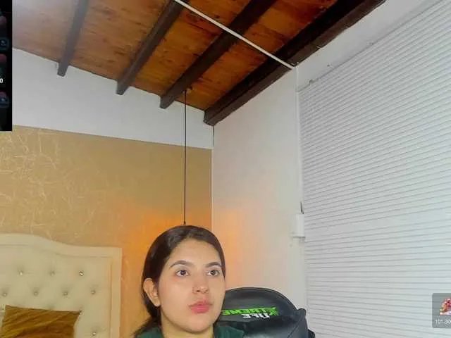 Freechat Hadley- on BongaCams