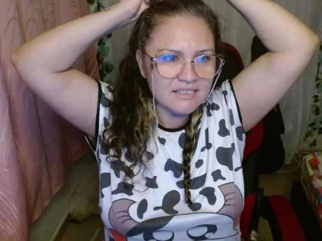 Freechat helenca1980 on BongaCams