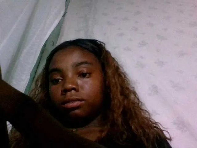 Freechat Hemreyi on BongaCams