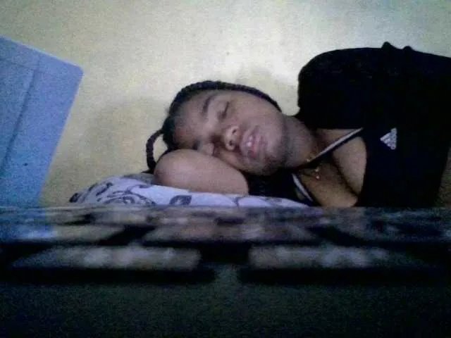 Freechat Hemreyi on BongaCams