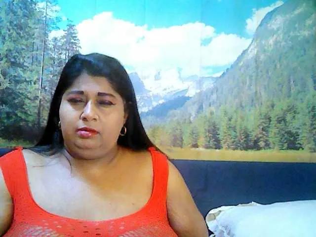 Freechat indianhoney on BongaCams