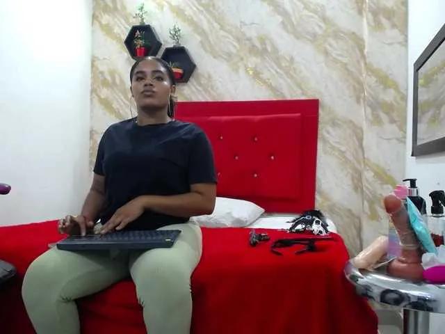 Freechat Issa-love on BongaCams