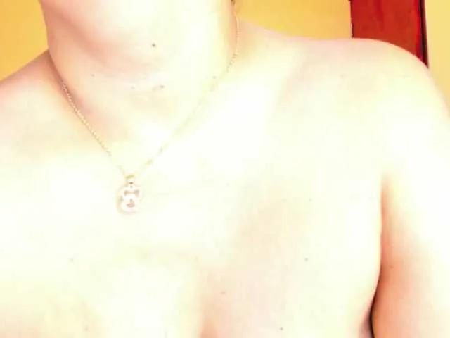 JuliaHaye on BongaCams