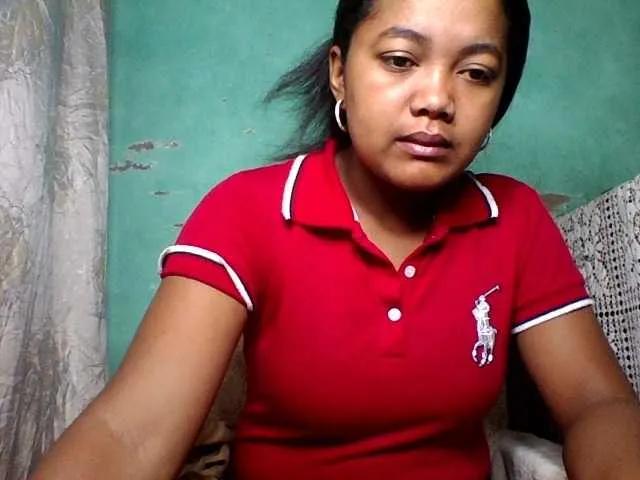 justine33 from BongaCams