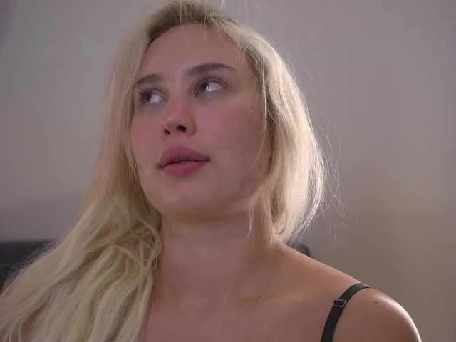 Freechat kateline on BongaCams