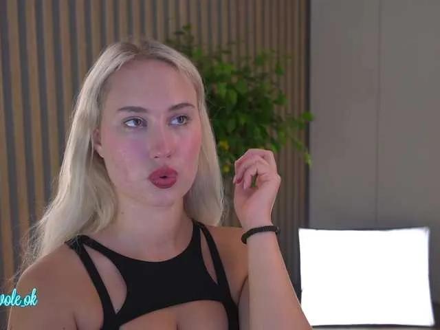 Freechat kateline on BongaCams