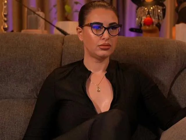 Freechat KellyKent on BongaCams