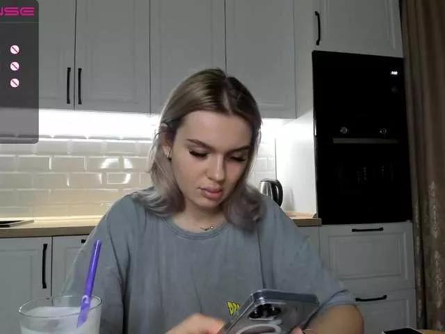 Freechat Lana-Rhoades on BongaCams