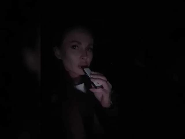 Admire Letti28, they want to masturbate for you Letti28 from BongaCams