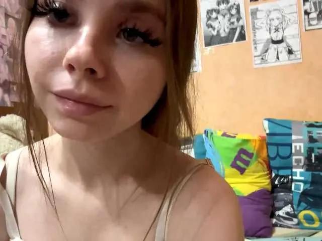 Naked Lil-RO-XO wants you to fuck her body now Lil-RO-XO from BongaCams