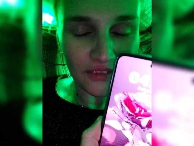 Watch LisaLovHoney, she wants to masturbate for you LisaLovHoney from BongaCams