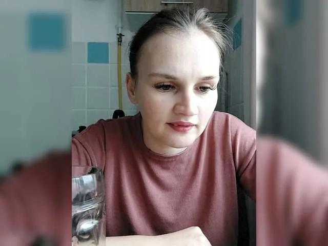 Watch LisaLovHoney, she wants to masturbate for you LisaLovHoney from BongaCams