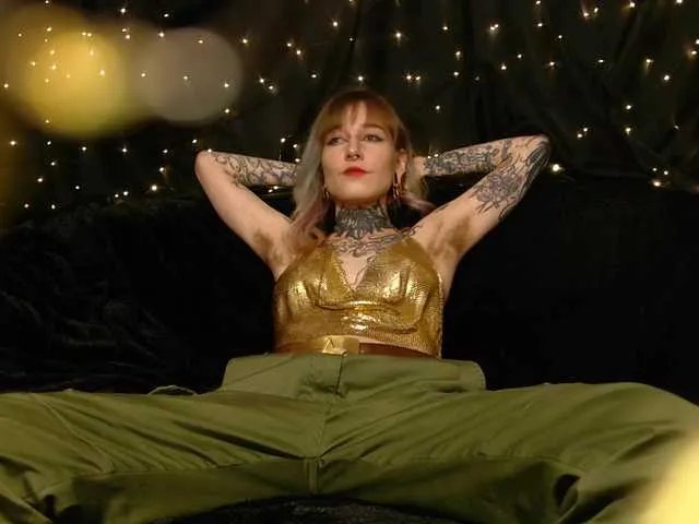 Freechat LittleSpaceMouse- on BongaCams